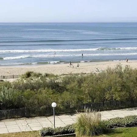 Le Murmure Pieds Dans L'eau Apart-hotel