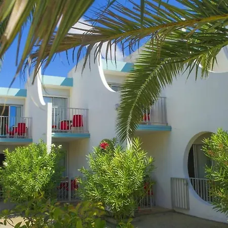 Le Murmure Pieds Dans L'eau Apart-hotel