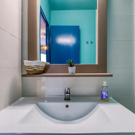 Apartahotel Le Murmure Pieds Dans L'eau La Grande-Motte