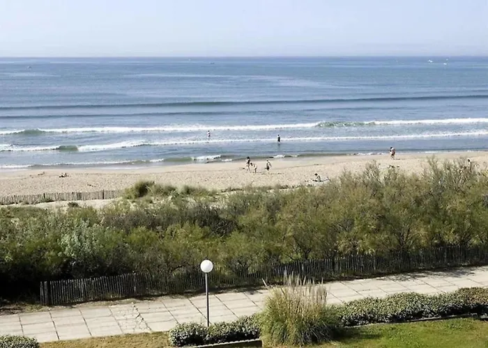 Le Murmure Pieds Dans L'eau Apartahotel
