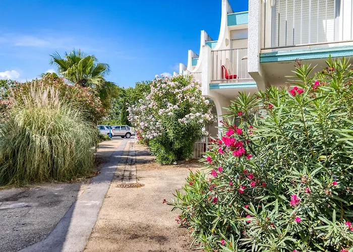 Apartahotel Le Murmure Pieds Dans L'eau La Grande-Motte
